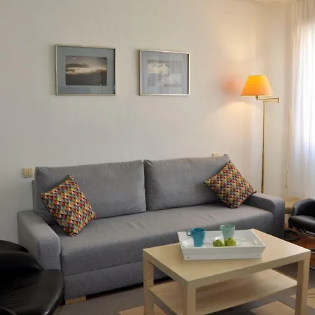 Villadel Casa Urbana * Burgo