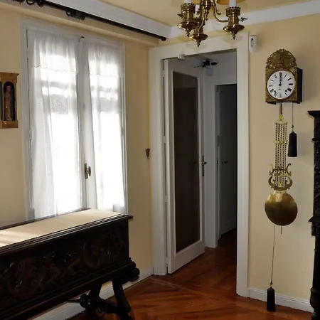 Villadel Casa Urbana * Burgo