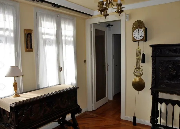 Villadel Casa Urbana * Burgo